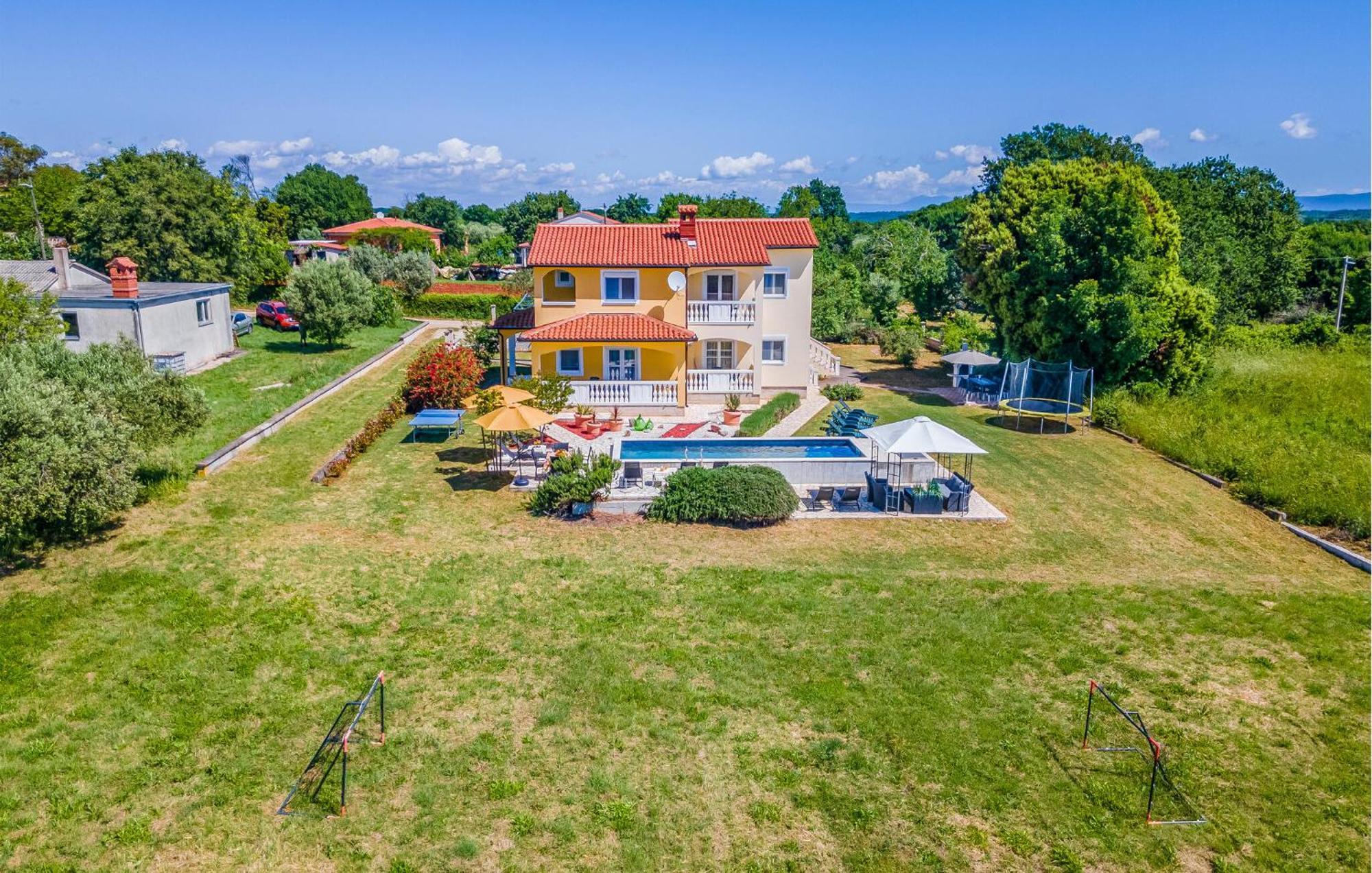 Amazing Home In Valtura Luaran gambar