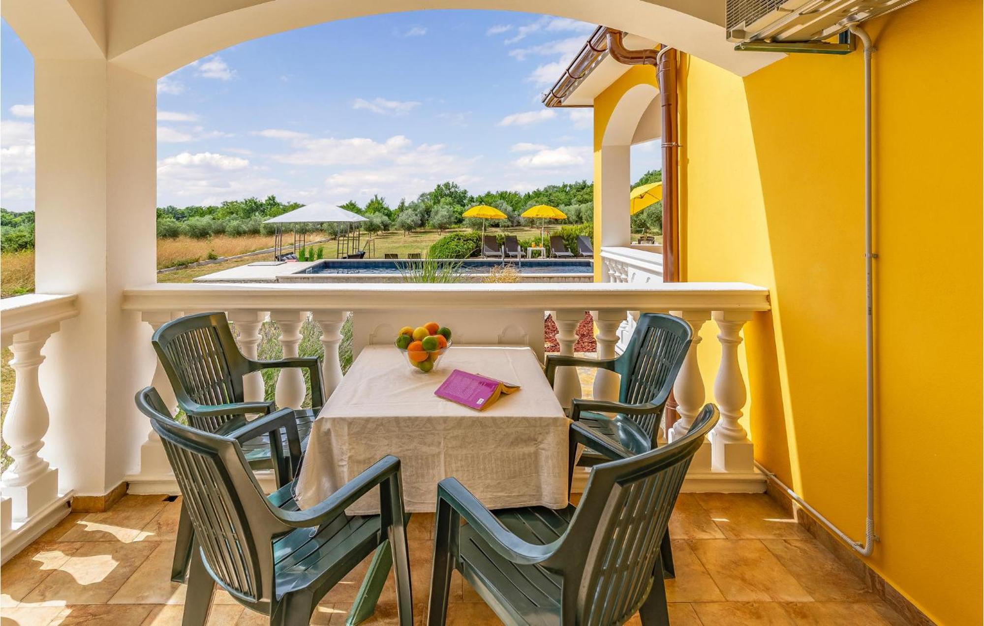 Amazing Home In Valtura Luaran gambar