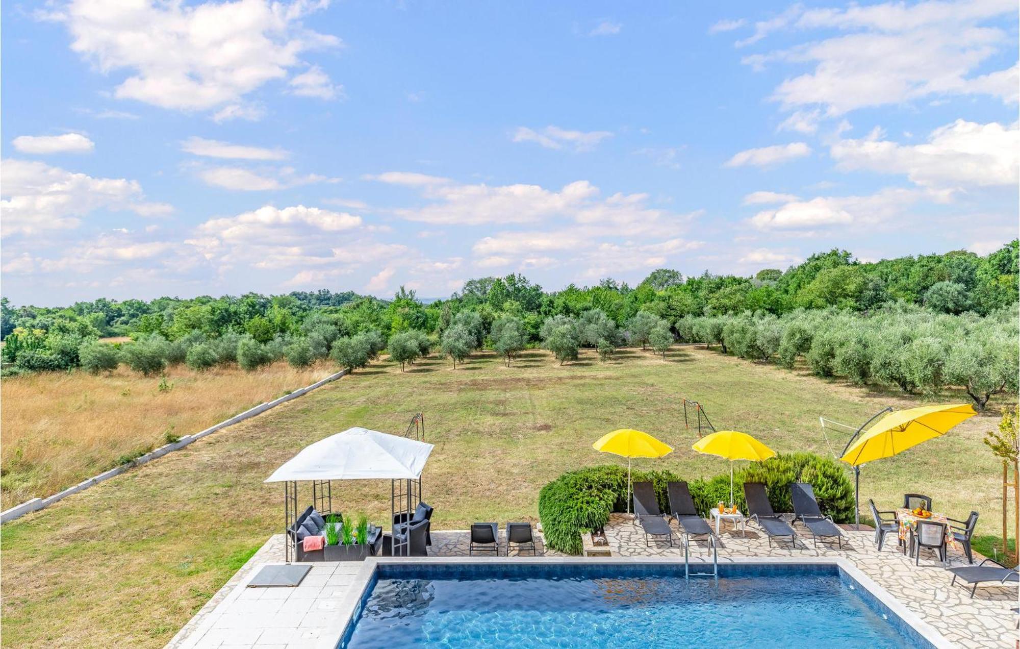 Amazing Home In Valtura Luaran gambar